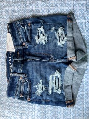 American Eagle Distressed Dark Wash Denim Shorts - Blue